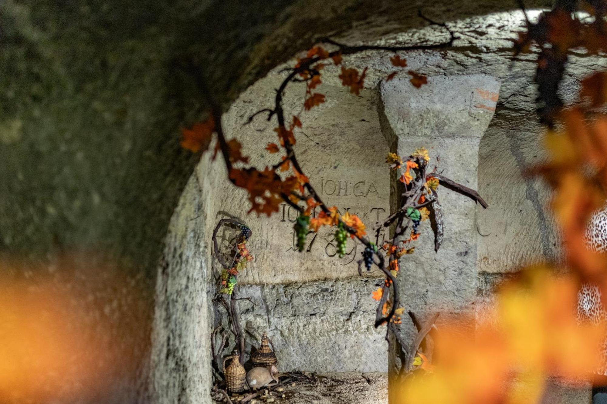 Hotel Korona Wellness, Rendezvény és Borszálloda Eger Esterno foto