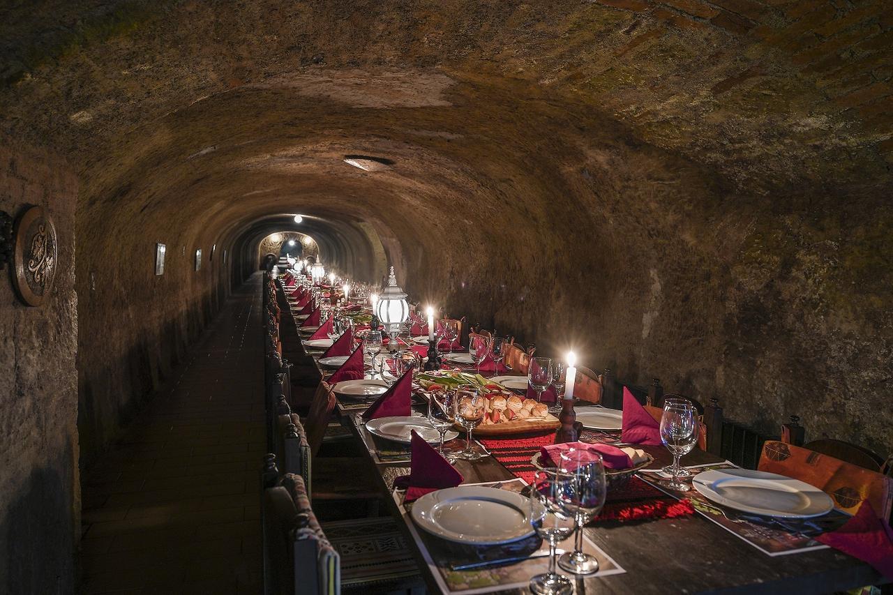 Hotel Korona Wellness, Rendezvény és Borszálloda Eger Esterno foto